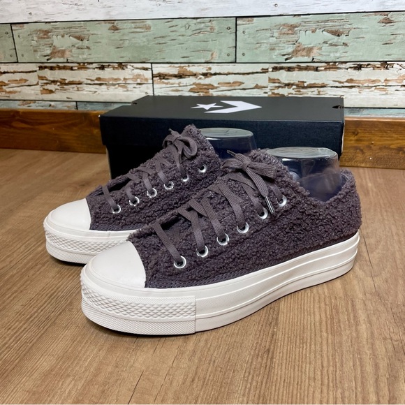 Converse Chuck Taylor All Star Platform Low Cozy Sherpa Purple Ore Size 8.5 - Picture 7 of 14
